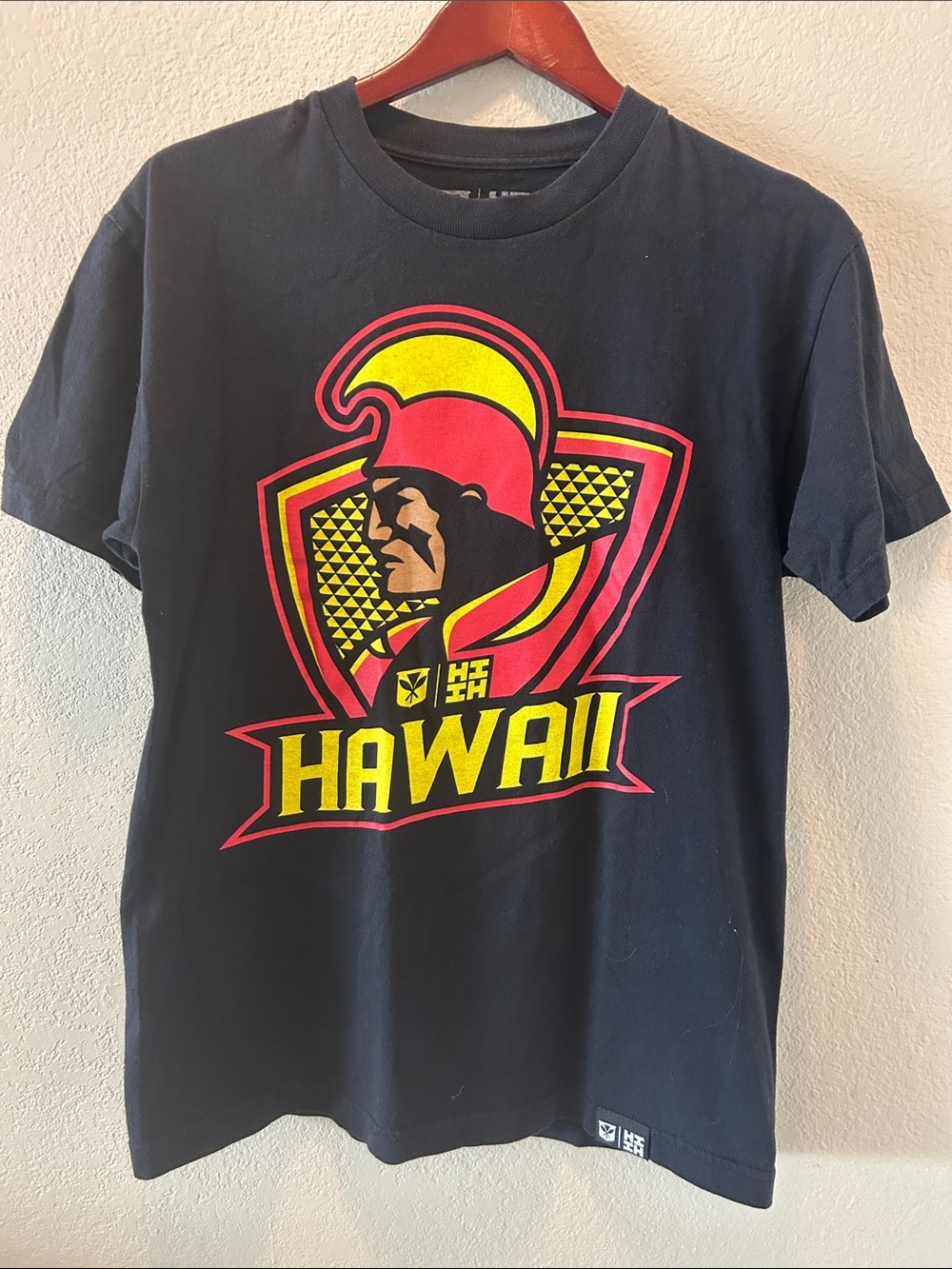 Hawaii’s Finest Graphic Warrior Tee, Sz M